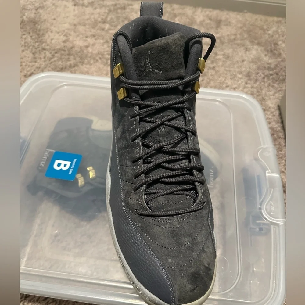Air Jordan 12s Dark gray